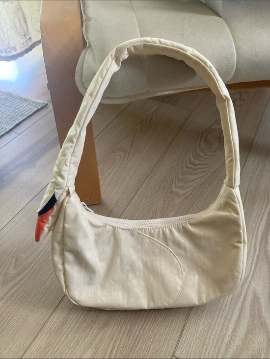 BAGGU Handbags - Baggu swan bag